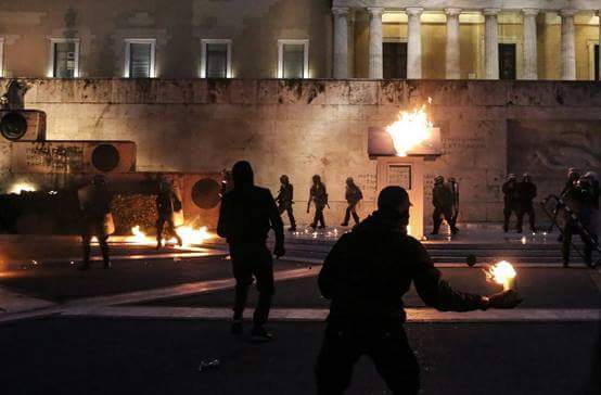 Προσβολή μνήμης νεκρού απο αντιεξουσιαστές- Ύβρεις για νεκρό Αξιωματικό της ΕΛΑΣ