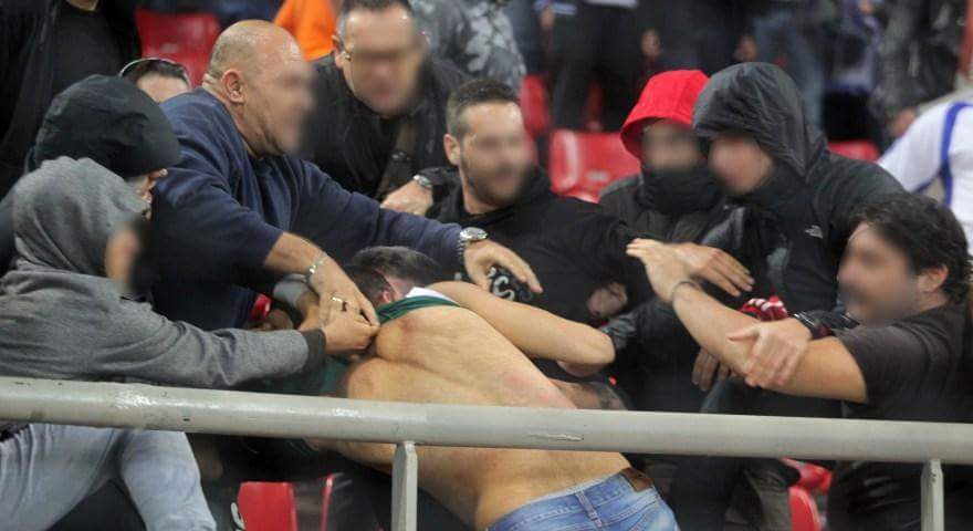 Συνελήφθη νεαρός οπαδός του ΟΣΦΠ για τον ξυλοδαρμό οπαδού του ΠΑΟ στο γήπεδο