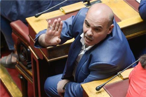 Σύνταγμα: Διάρρηξη στου Μιχελογιαννάκη- Εκλεψαν συσκευές ηλεκτρονικού τσιγάρου