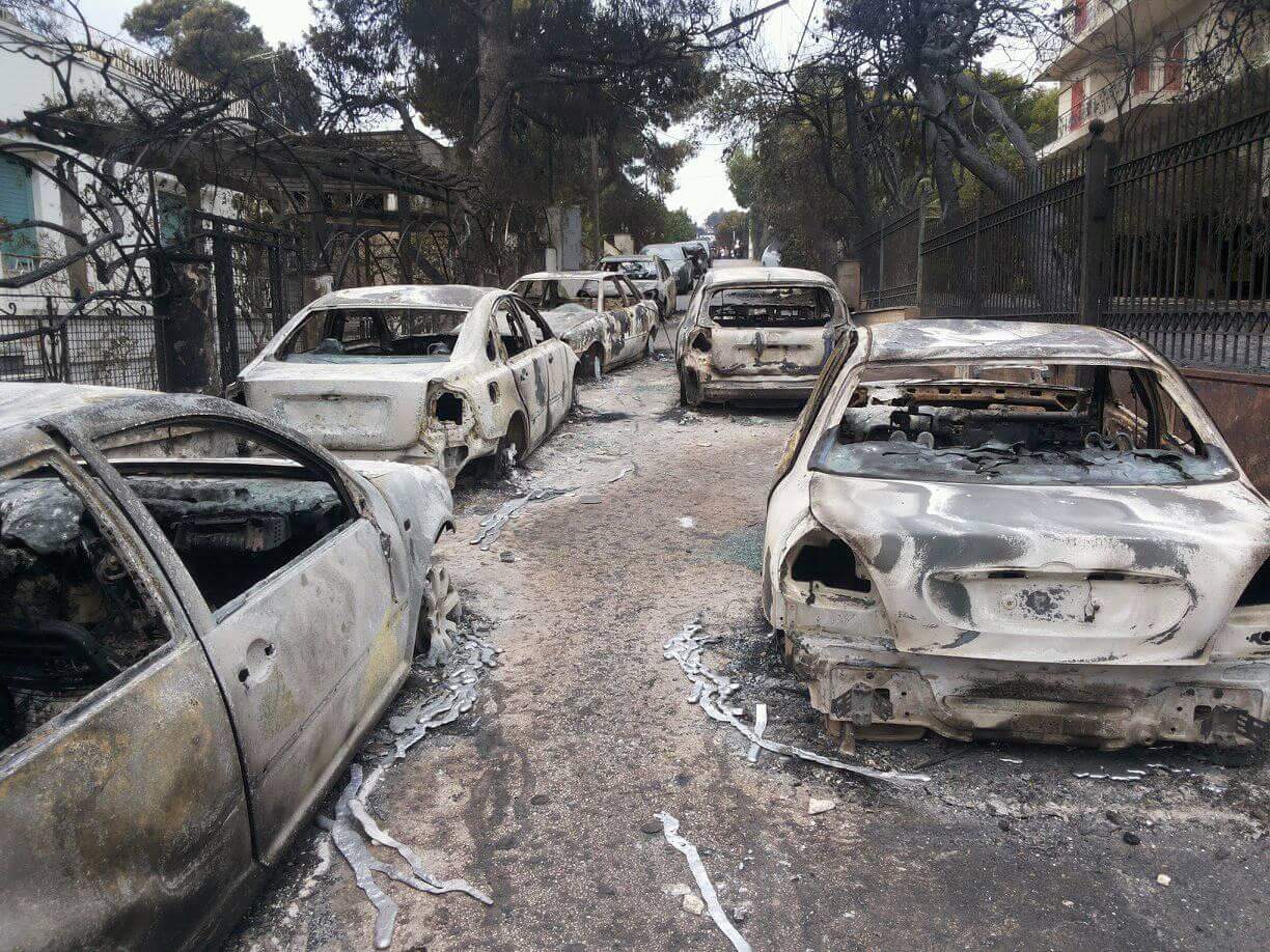 ΔΕΕ: Στους 75 οι ταυτοποιημένοι νεκροί από τις πυρκαγιές