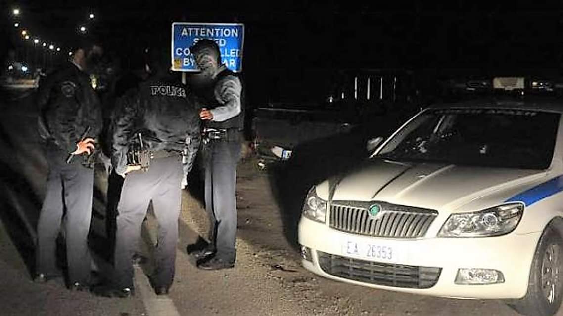 Ρέντης: Ρομά επιτέθηκαν με πέτρες και καδρόνια σε Αστυνομικούς- Καλούσαν ενισχύσεις και ο ασύρματος δεν «άκουγε»