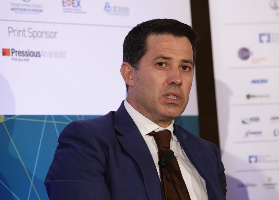 Εισαγγελική έρευνα κατ’ οίκον, στο Νίκο Μανιαδάκη