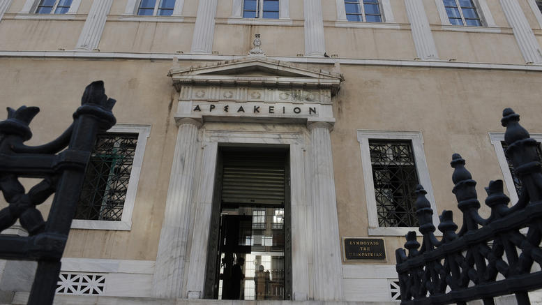 ΣτΕ: Πρώτη δικαστική απόφαση περί νομιμότητας – για λόγους δημοσίου συμφέροντος – αναστολής καταγραφής αιτημάτων ασύλου