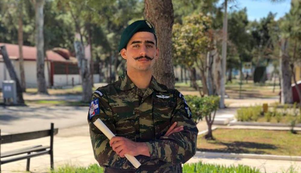 Αποβλήθηκε από την Σχολή Αλεξιπτωτιστών ο καταδρομέας που τραγούδησε σε πτώση το «Μακεδονία Ξακουστή»
