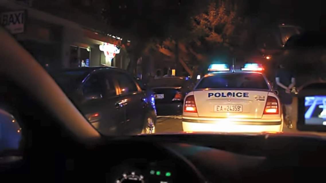 Αχαρνών: Συμπλοκή αλλοδαπών με μαχαίρια, εγκλώβισαν ΔΙΑΣ