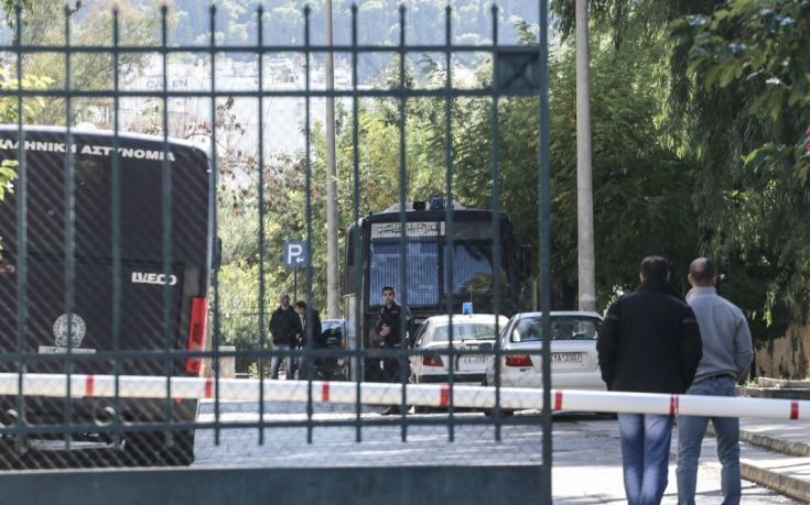 Συνελήφθη για την άγρια επίθεση με ξυλοδαρμό σε βάρος ηλικιωμένης για να της αφαιρέσει την τσάντα και με ΠΟ αφέθηκε ελεύθερος