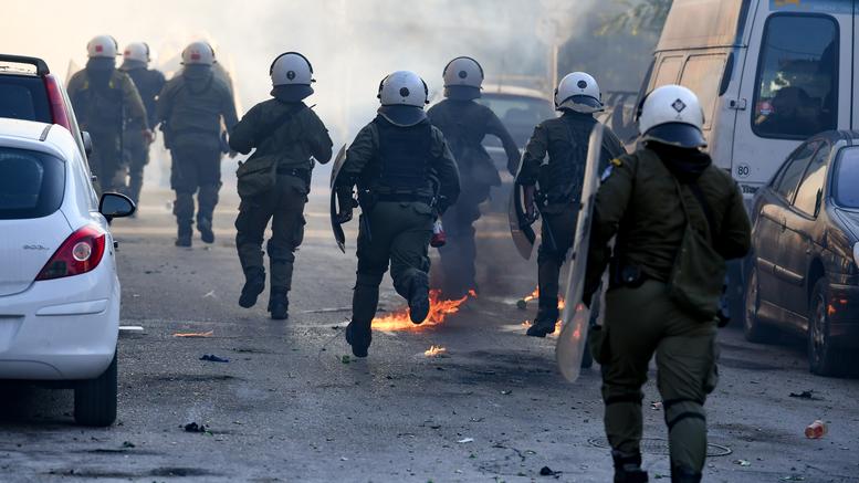 Κολωνός: Επεισόδια στο Γεωπονικό πριν την ομιλία του Η.Κασιδιάρη