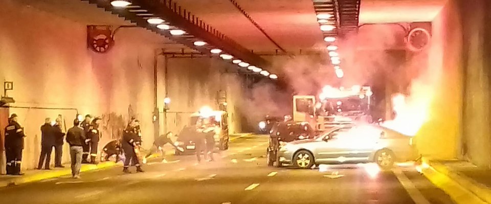 Σήραγγα Κερατσινίου: Σύγκρουση Οχημάτων με πυρκαγιά και εγκλωβισμέους- Ασκηση της ΔΠΥ Πειραιά