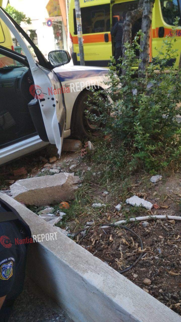 Ζωγράφου: Τροχαίο ατύχημα για πλήρωμα περιπολικού- Έσπασαν τα φρένα του οχήματος- Δυο τραυματίες