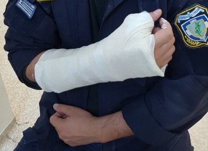 Μενίδι: Ρομά επιτέθηκαν και τραυμάτισαν δύο Aστυνομικούς (ΦΩΤΟ)