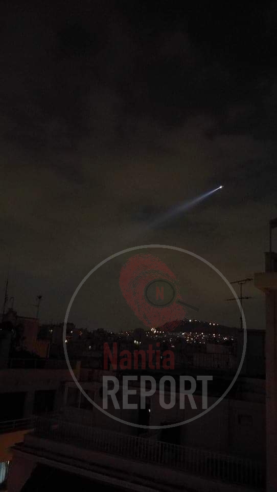 Εξάρχεια: Μολώτοφ, αντιασφυξιογόνες και κίνηση ιπτάμενων αντιεξουσιαστών εντόπισαν τα ΜΑΤ (video)