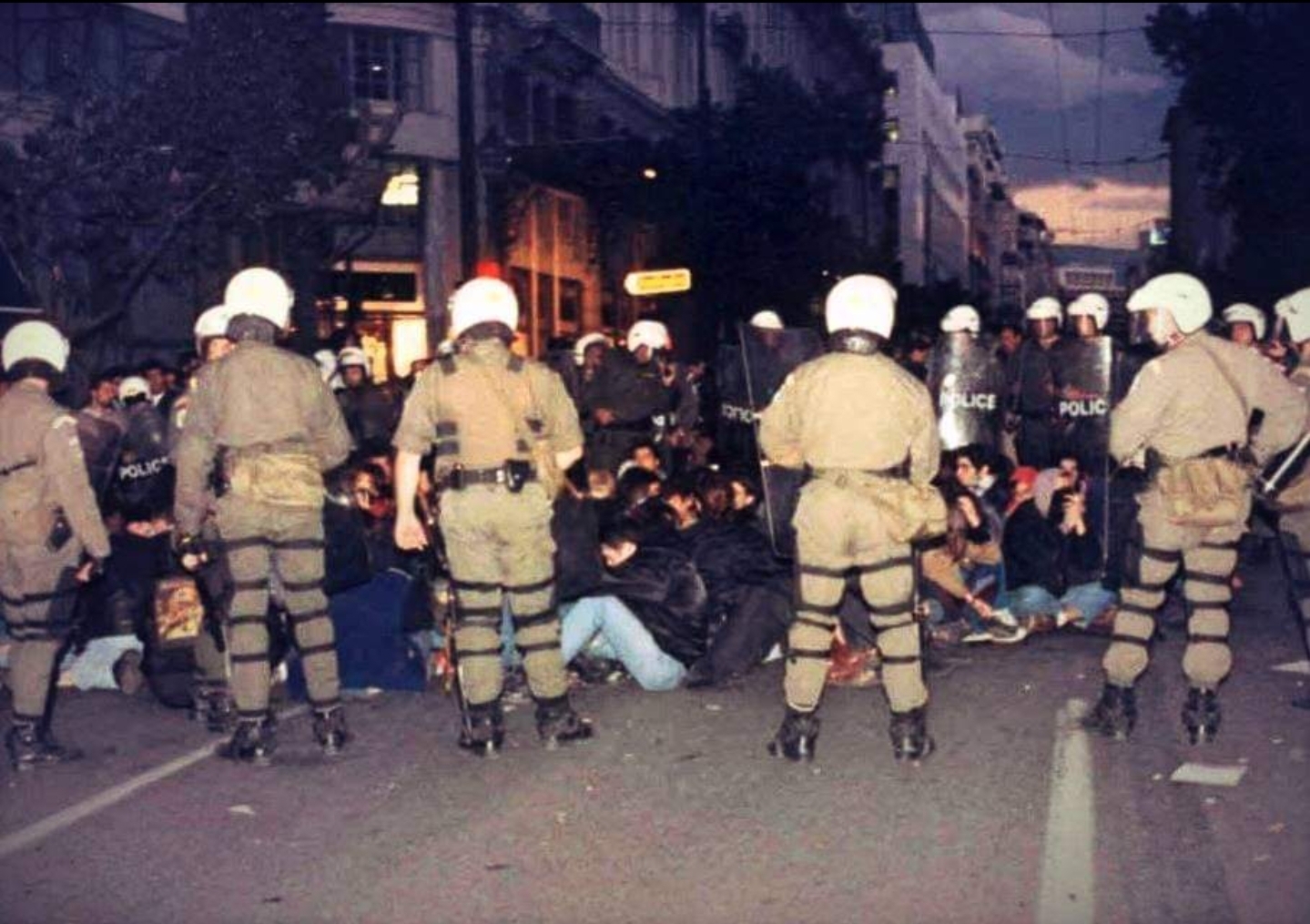 Σαν Σήμερα: 1998- 153 συλλήψεις όσοι είχαν εισβάλει στο Ίδρυμα του Μετσόβειου Πολυτεχνείου