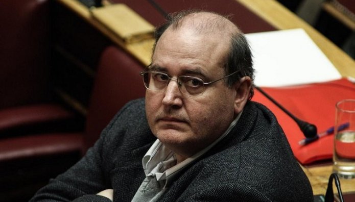 Ν.Φίλης, ΣΥΡΙΖΑ: «Επικίνδυνη η δημιουργία «συνεχούς» ανάμεσα σε τρομοκρατία και μπαχαλάκηδες»