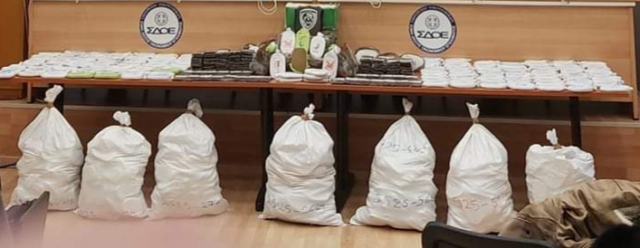 ΣΔΟΕ: Κατασχεση 1.2 τονων κατεργασμενης κανναβης σε κοντεινερ