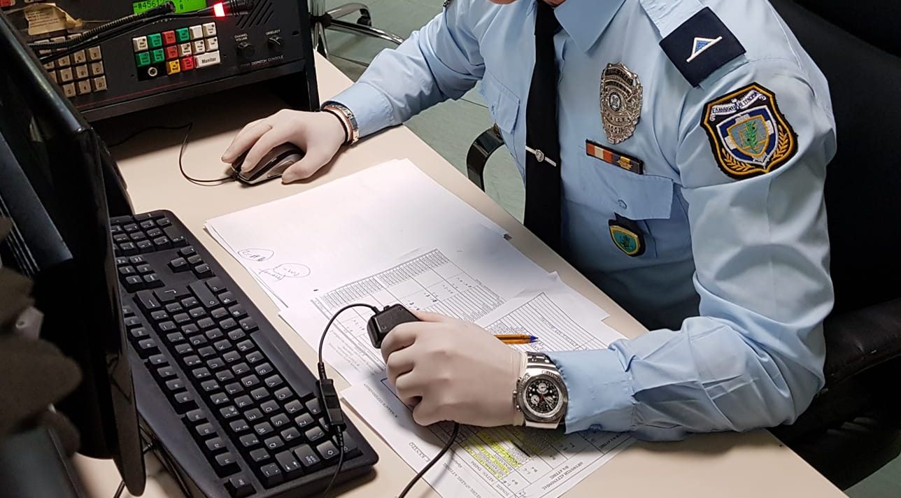 «Γίνεται ένα περιπολικό να λαμβάνει ογδόντα σήματα σε ένα ωκτάωρο και να προλάβει να πάει σε όλα και να αναποκριθεί σωστά;»