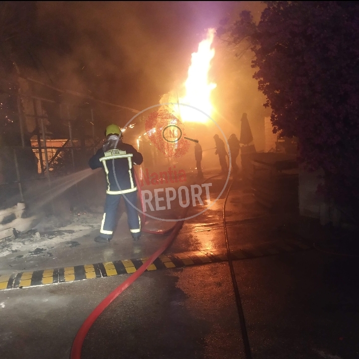 Γλυφάδα: Άμεση επέμβαση σε κατάσβεση φωτιάς στο Balux