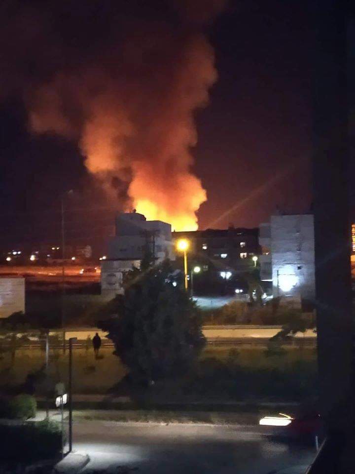 Εύοσμος, ΘΣΝ: Φωτιά σε ξερά χόρτα στην Περιφερειακή Οδό