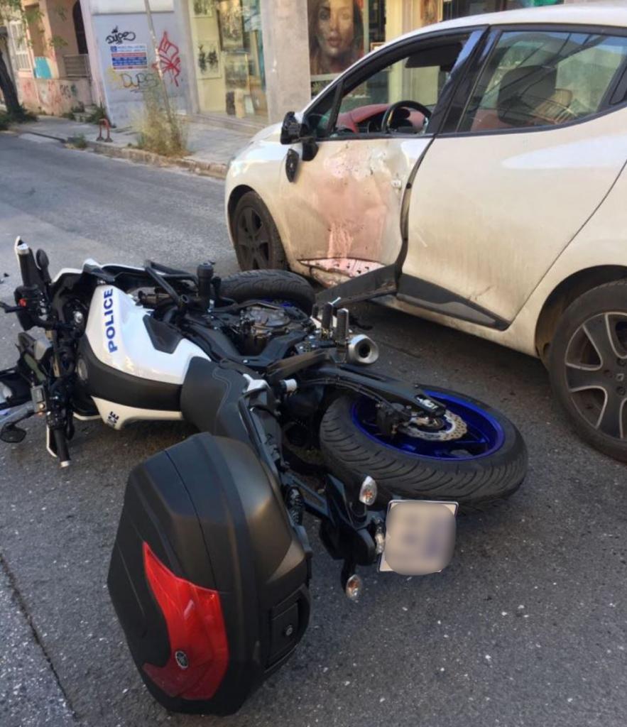 Χαλάνδρι: Τροχαιο ατύχημα σε σύγκρουση δικύκλου της ΔΙΑΣ και ΙΧΕ