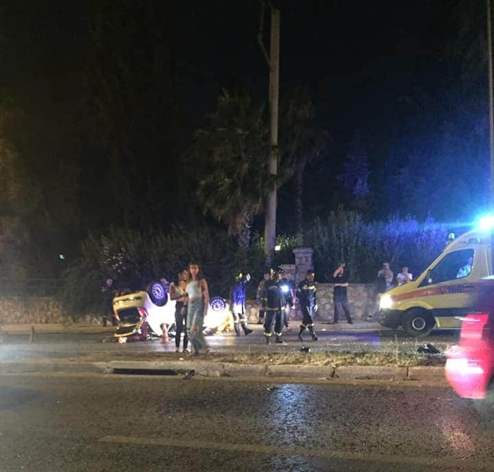 Κηφισιά: Τροχαίο με σοβαρά τραυματία οδηγό- Καταγγελία για καθυστέρηση του ασθενοφόρου
