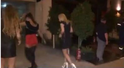 Μιχαλακοπούλου: Χορεύτριες βγήκαν από τα καμαρίνια στο δρόμο όταν εκδηλώθηκε φωτιά στο στριπτιζάδικο