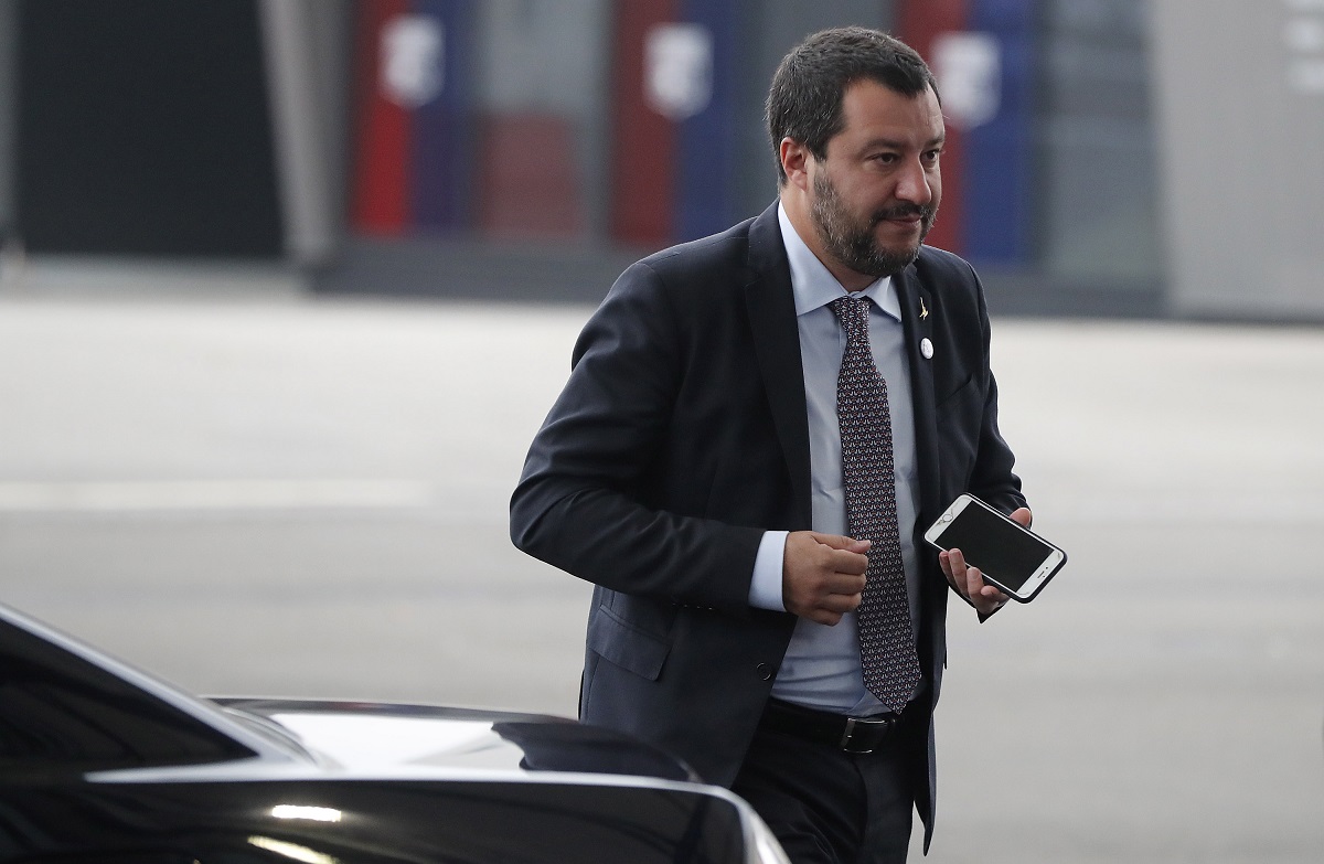 Ιταλία: Σαλβίνι για 41 λαθρομετανάστες που ζητούν αποζημίωση- «Να τους στείλουμε ένα σοκολατάκι»