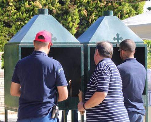 Μάτι Αττικής: Μνημόσυνο για τους 102 νεκρούς στη φονική πυρκαγιά