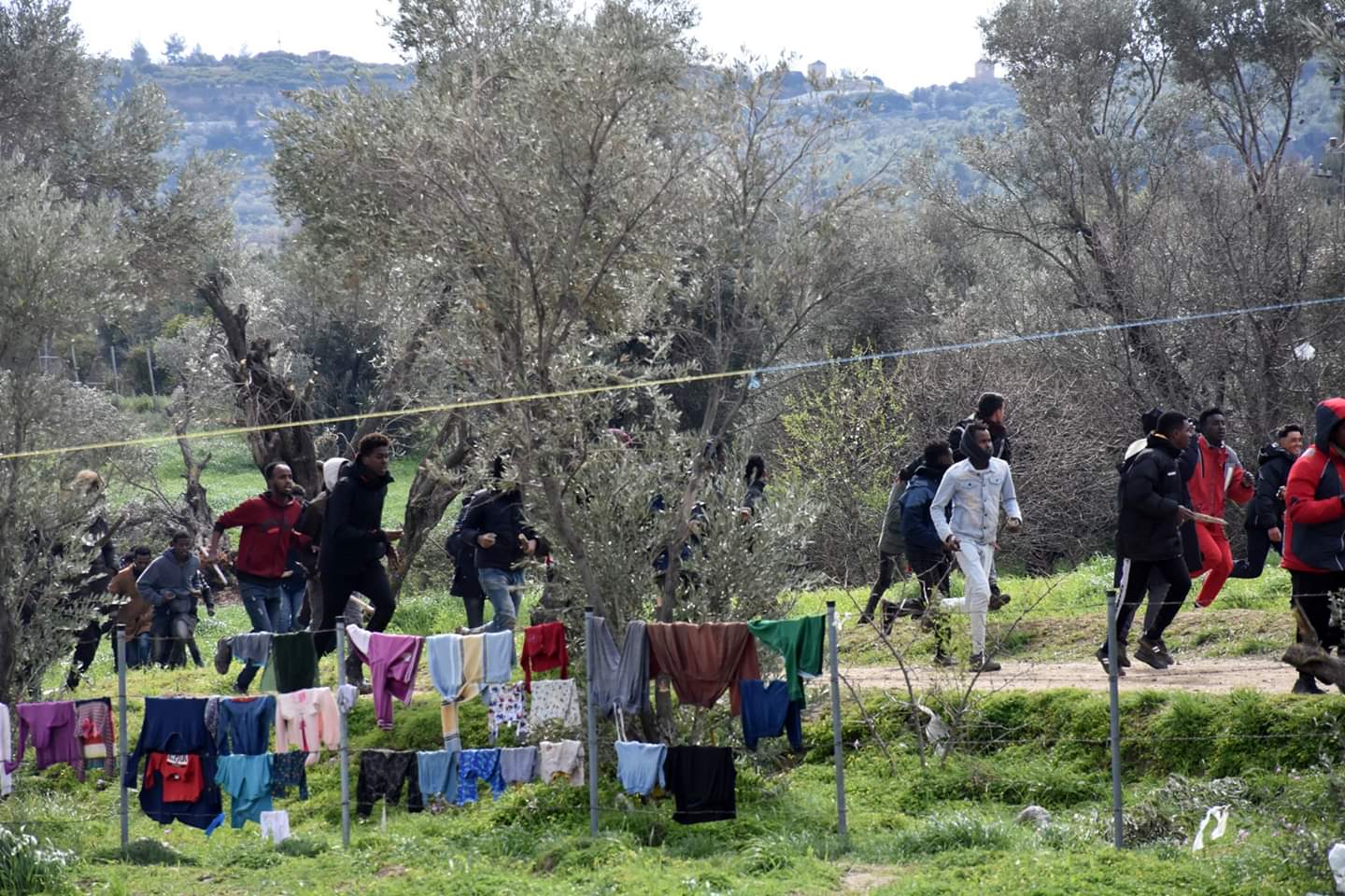 Χίος: «Έκαναν μπάνιο 10 άτομα μέσα στη δεξαμενή μου.. Κατέστρεφαν το βιός μου»
