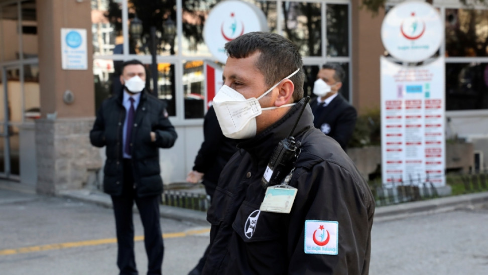 Τουρκία: Θάνατοι από τον κορωνοϊό, αποδίδονται σε… φυσικά αίτια