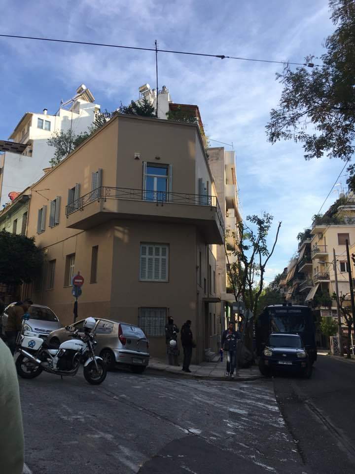 Κουκάκι: Προκάλεσαν φθορές στο κτήριο που εκκενώθηκε επί της Ματρόζου