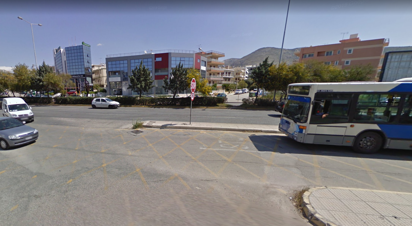 Γλυφάδα: Τραυματίστηκε σοβαρά οδηγός μηχανής
